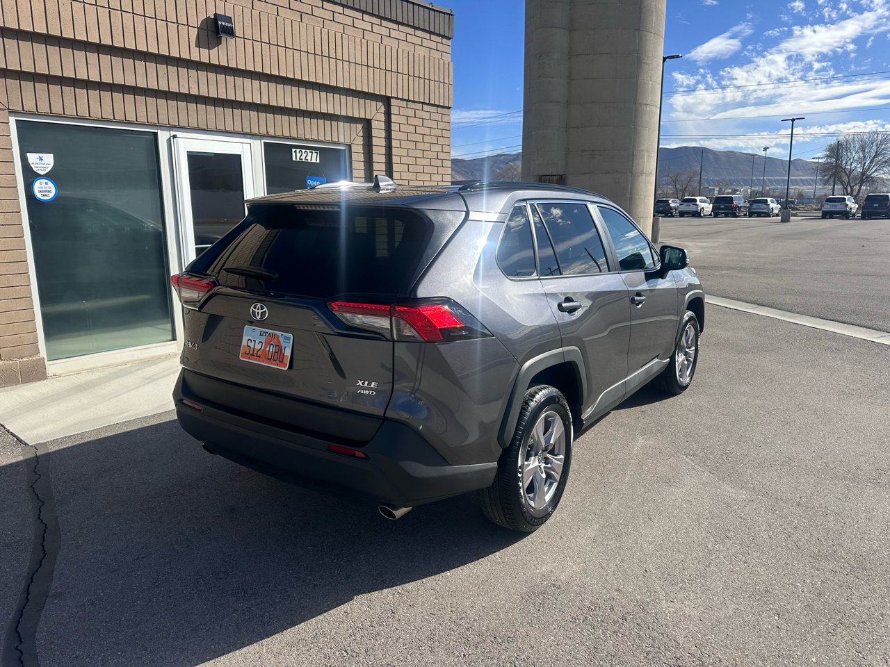 Toyota RAV4 XLE AWD (Natl) 2025