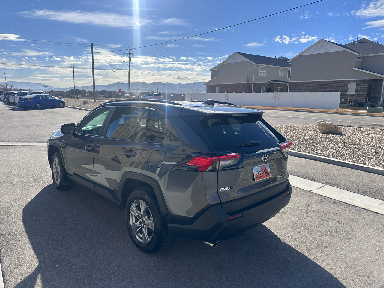Toyota RAV4 XLE AWD (Natl) 2025