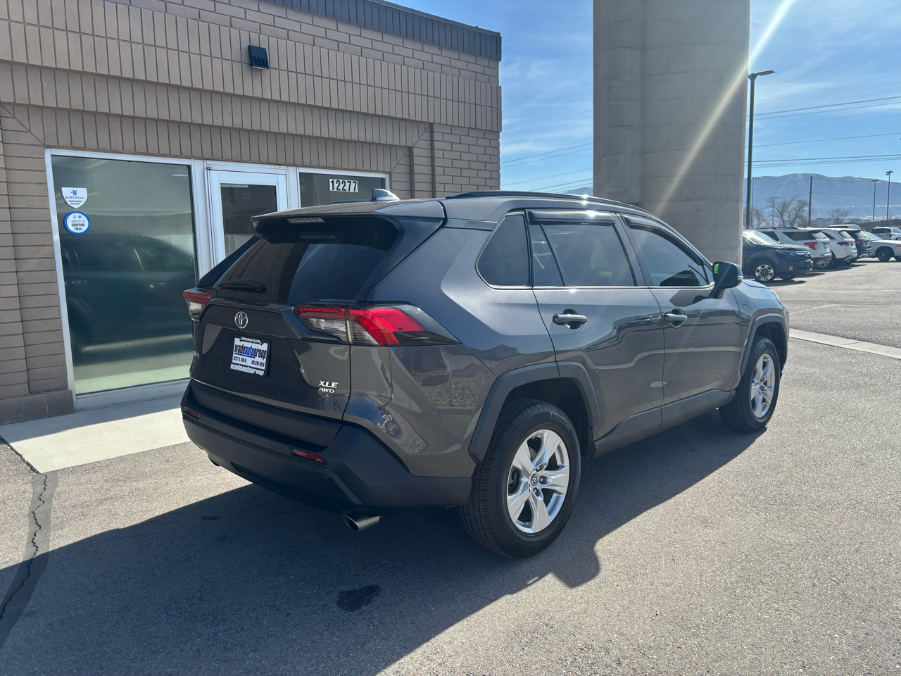 Toyota RAV4 XLE AWD (Natl) 2019
