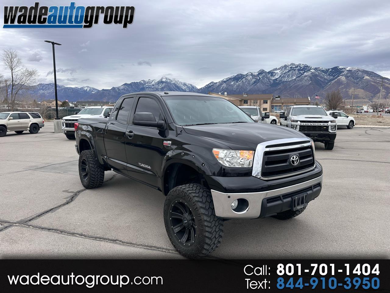 Toyota Tundra 4WD Truck  2010
