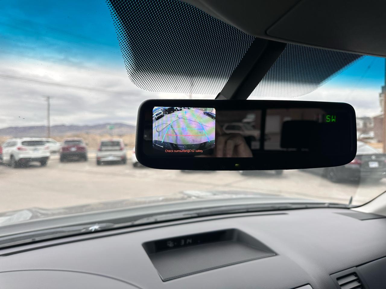 Toyota Tundra 4WD Truck  2010