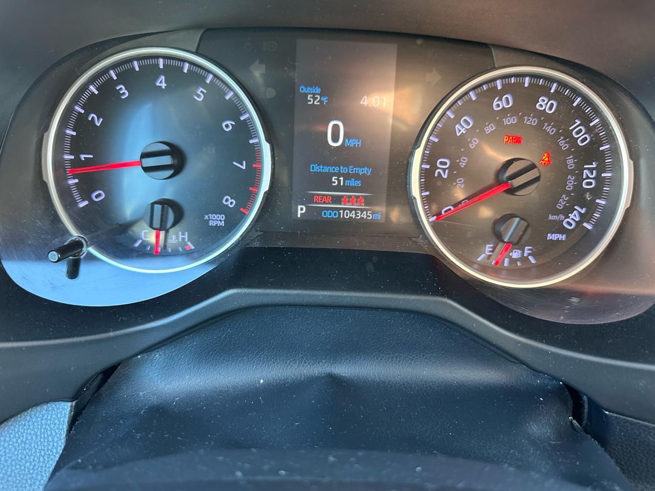 Toyota RAV4 LE FWD (Natl) 2019