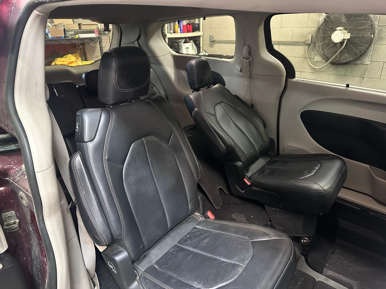 Chrysler Pacifica Touring L FWD 2018