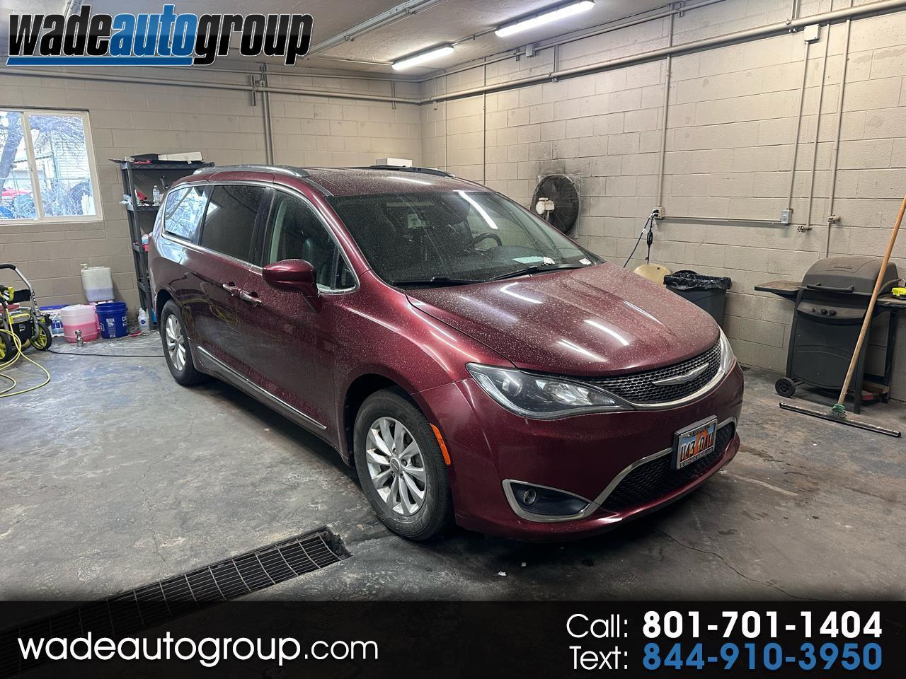 2018 Chrysler Pacifica Touring L FWD