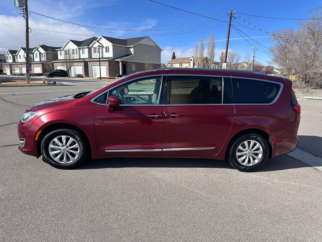Chrysler Pacifica Touring L FWD 2018