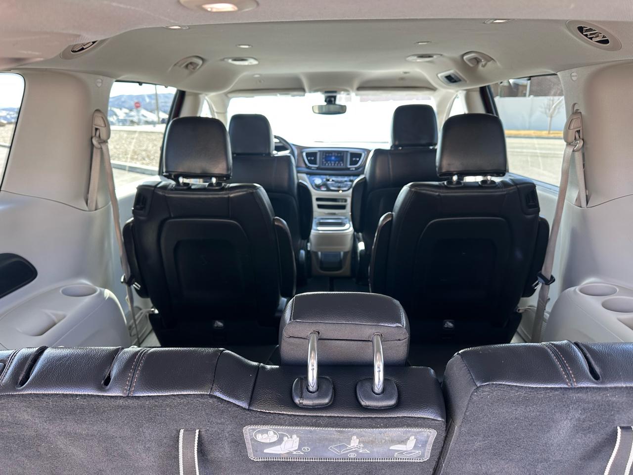 Chrysler Pacifica Touring L FWD 2018