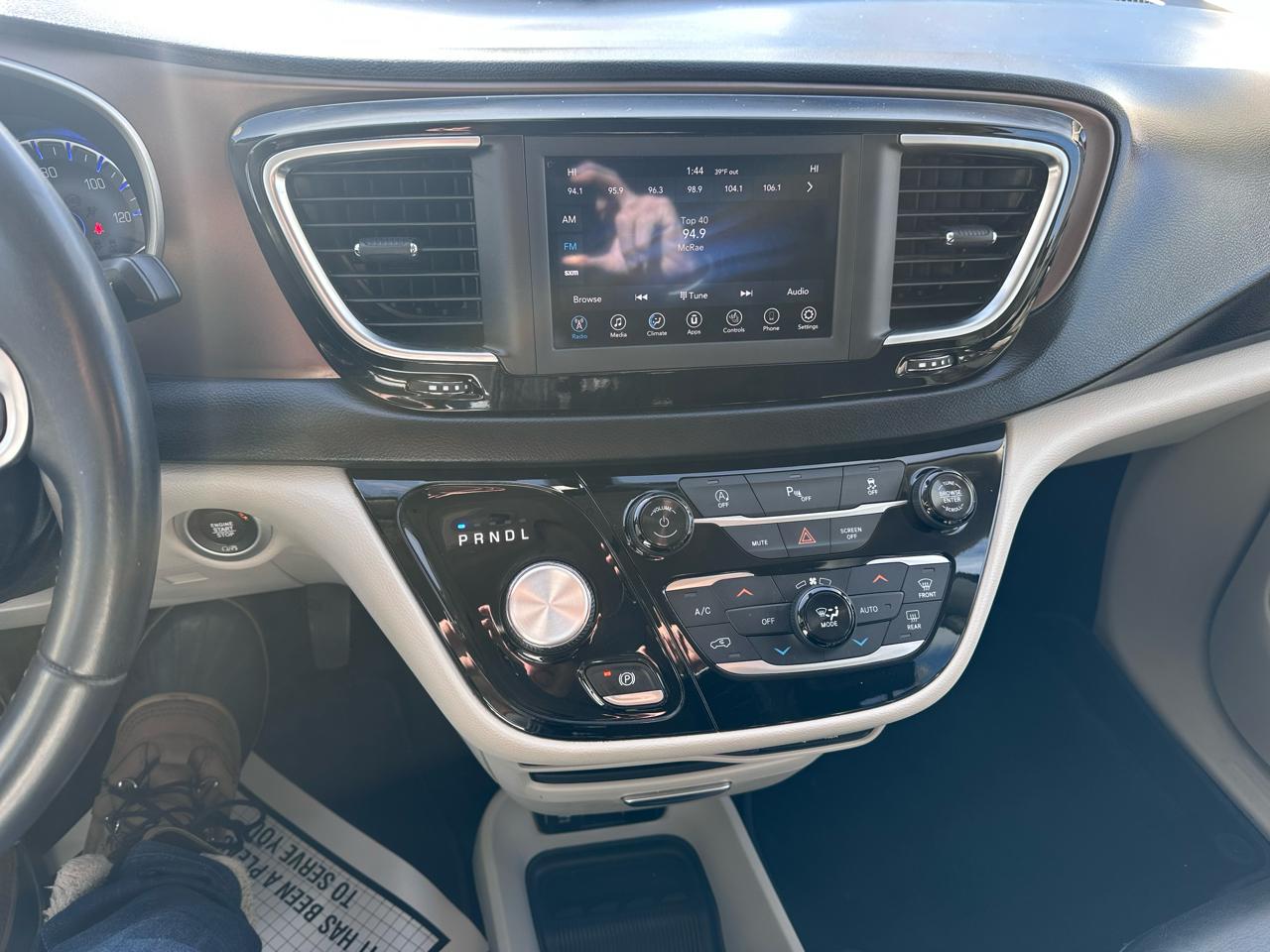 Chrysler Pacifica Touring L FWD 2018
