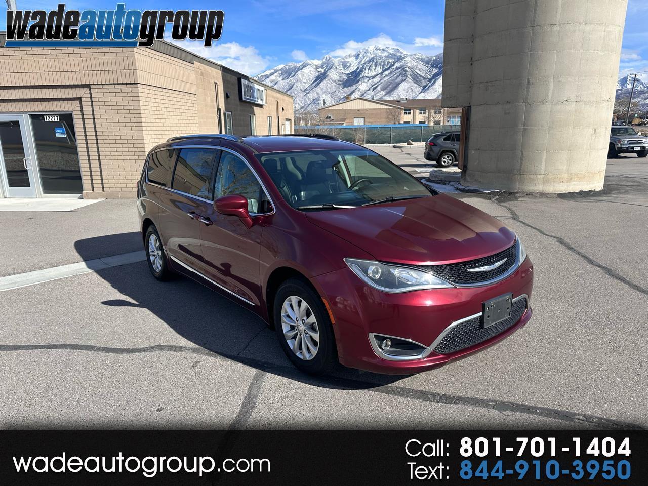 Chrysler Pacifica Touring L FWD 2018