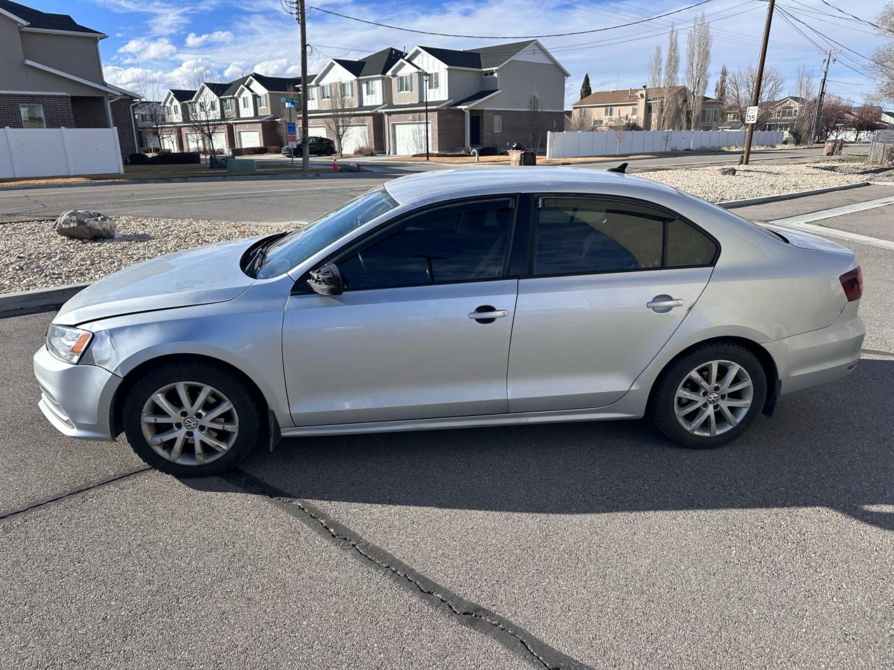 Volkswagen Jetta Sedan 4dr Auto 1.8T SE PZEV 2015