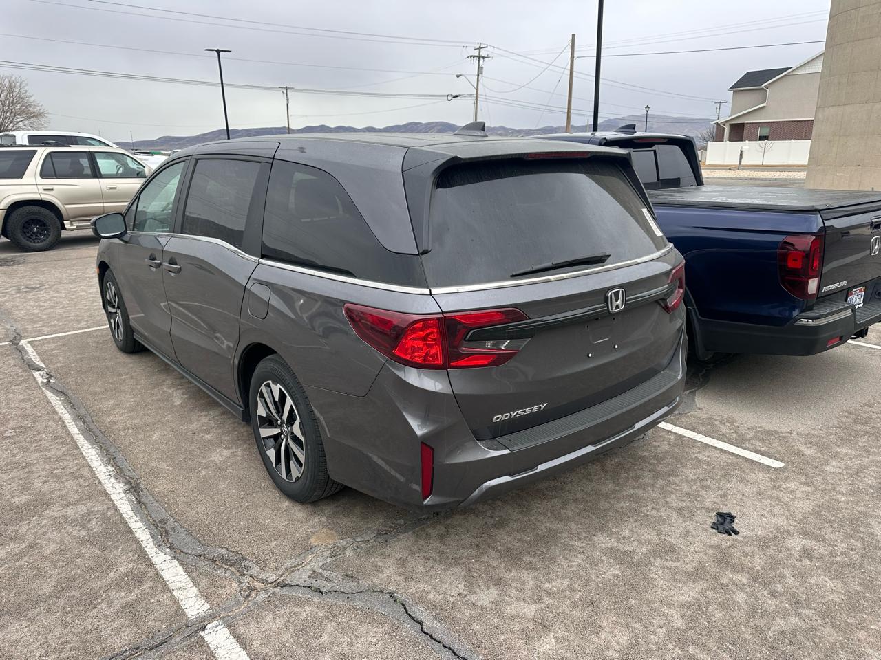 Honda Odyssey EX-L Auto 2025