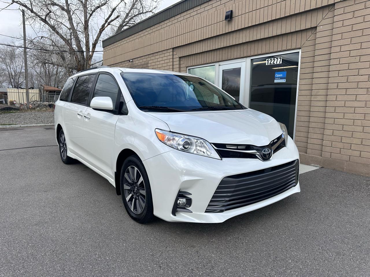 Toyota Sienna  2020