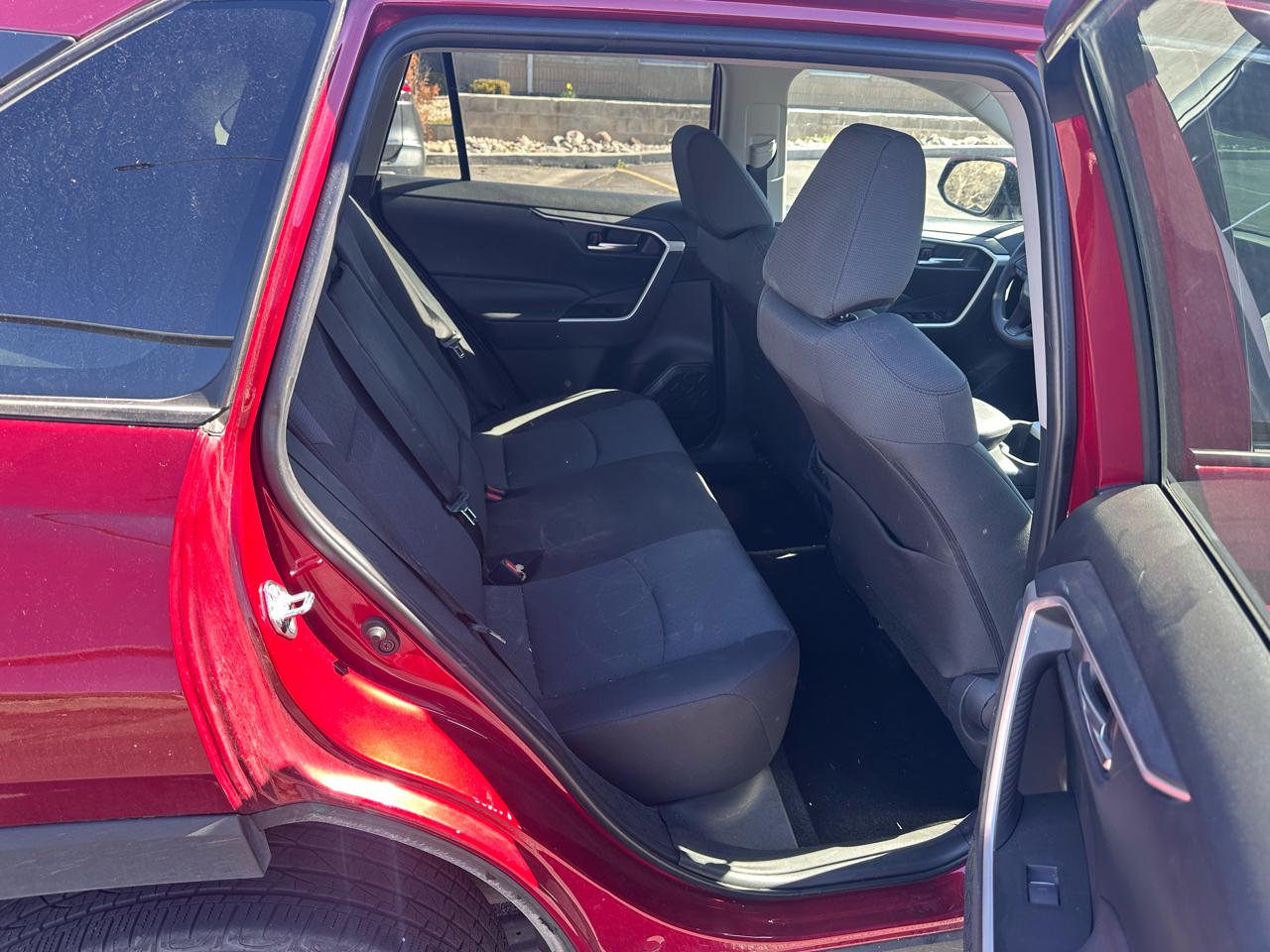 Toyota RAV4 XLE AWD (Natl) 2025