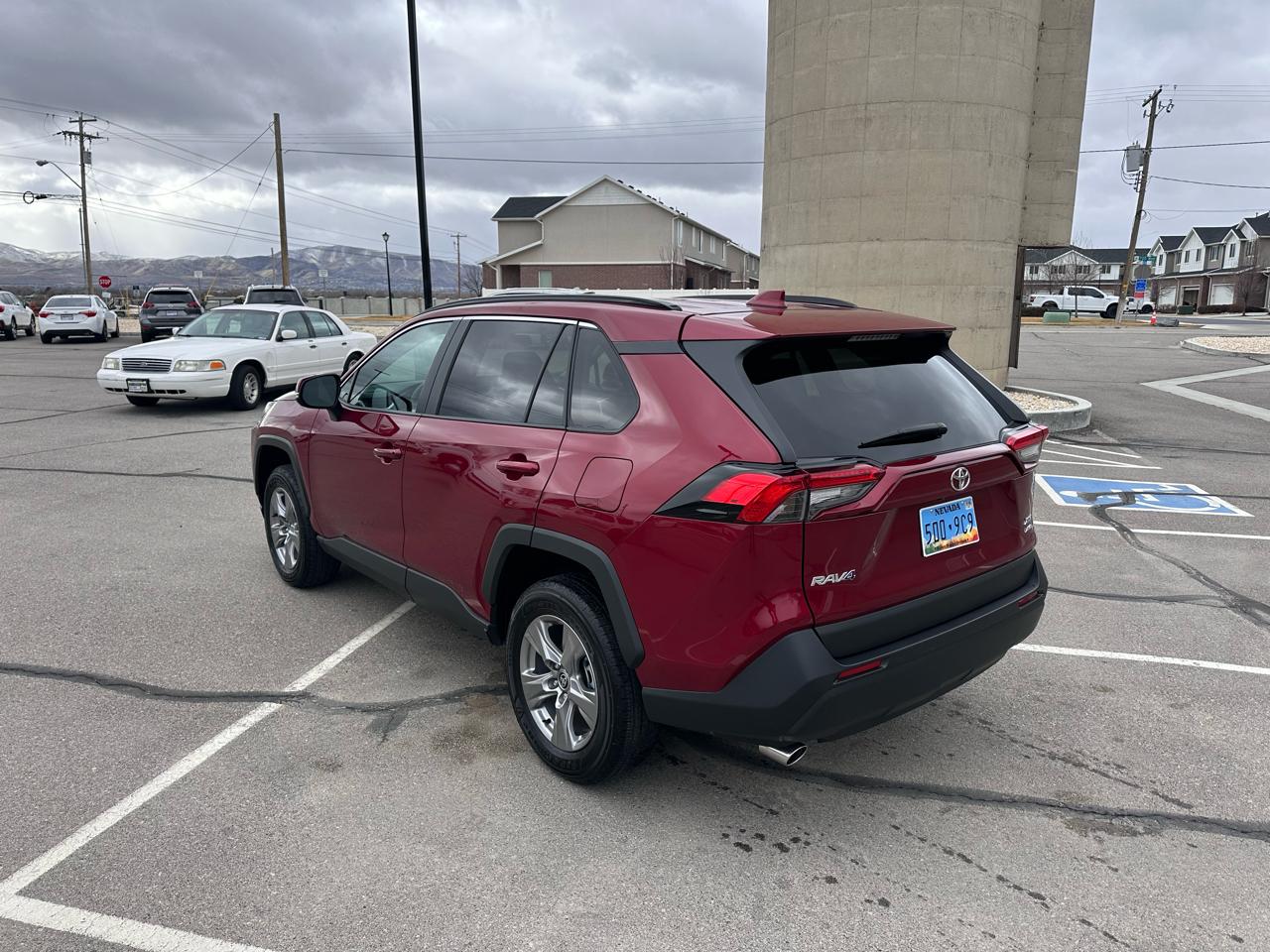 Toyota RAV4 XLE AWD (Natl) 2025