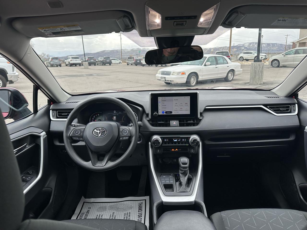 Toyota RAV4 XLE AWD (Natl) 2025