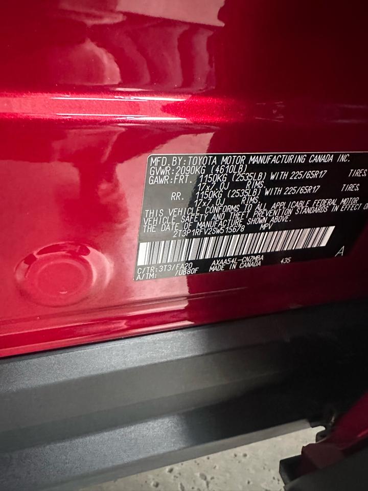 Toyota RAV4 XLE AWD (Natl) 2025