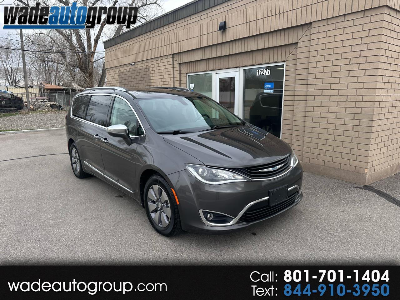 2018 Chrysler Pacifica Hybrid Limited FWD