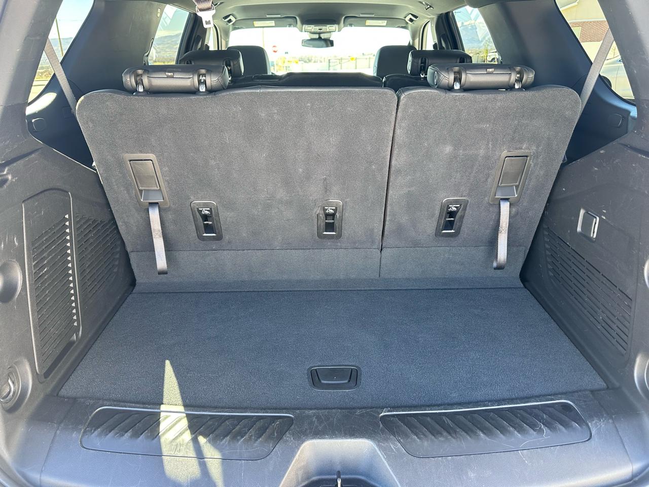 Chevrolet Tahoe 4WD 4dr LT 2025