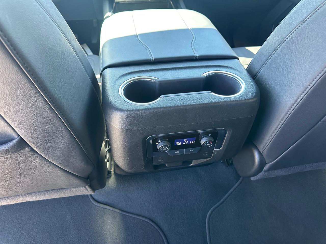 Chevrolet Tahoe 4WD 4dr LT 2025