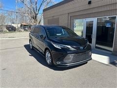 2021 Toyota Sienna 