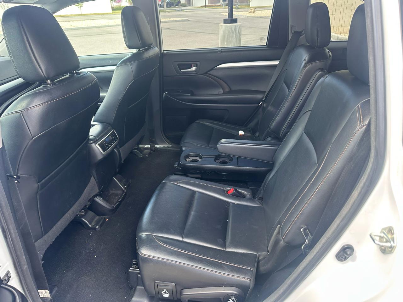 Toyota Highlander XLE V6 AWD (Natl) 2018