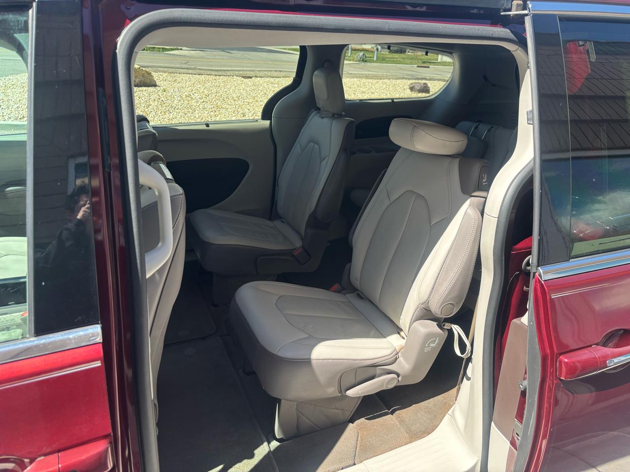 Chrysler Pacifica Touring-L Plus FWD 2017