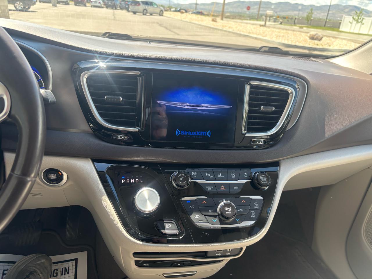 Chrysler Pacifica Touring-L Plus FWD 2017