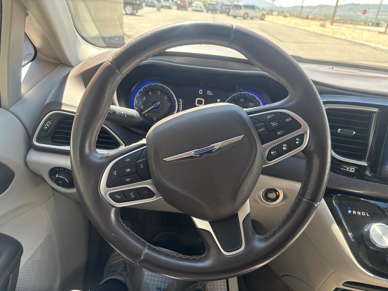 Chrysler Pacifica Touring-L Plus FWD 2017