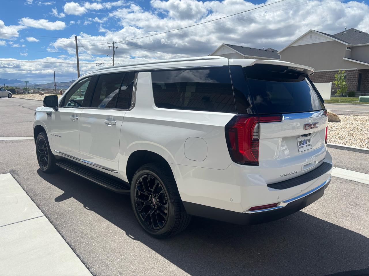 GMC Yukon XL 4WD 4dr Elevation 2025