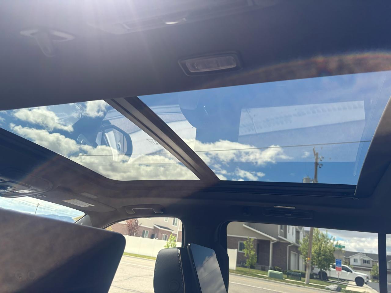 GMC Yukon XL 4WD 4dr Elevation 2025