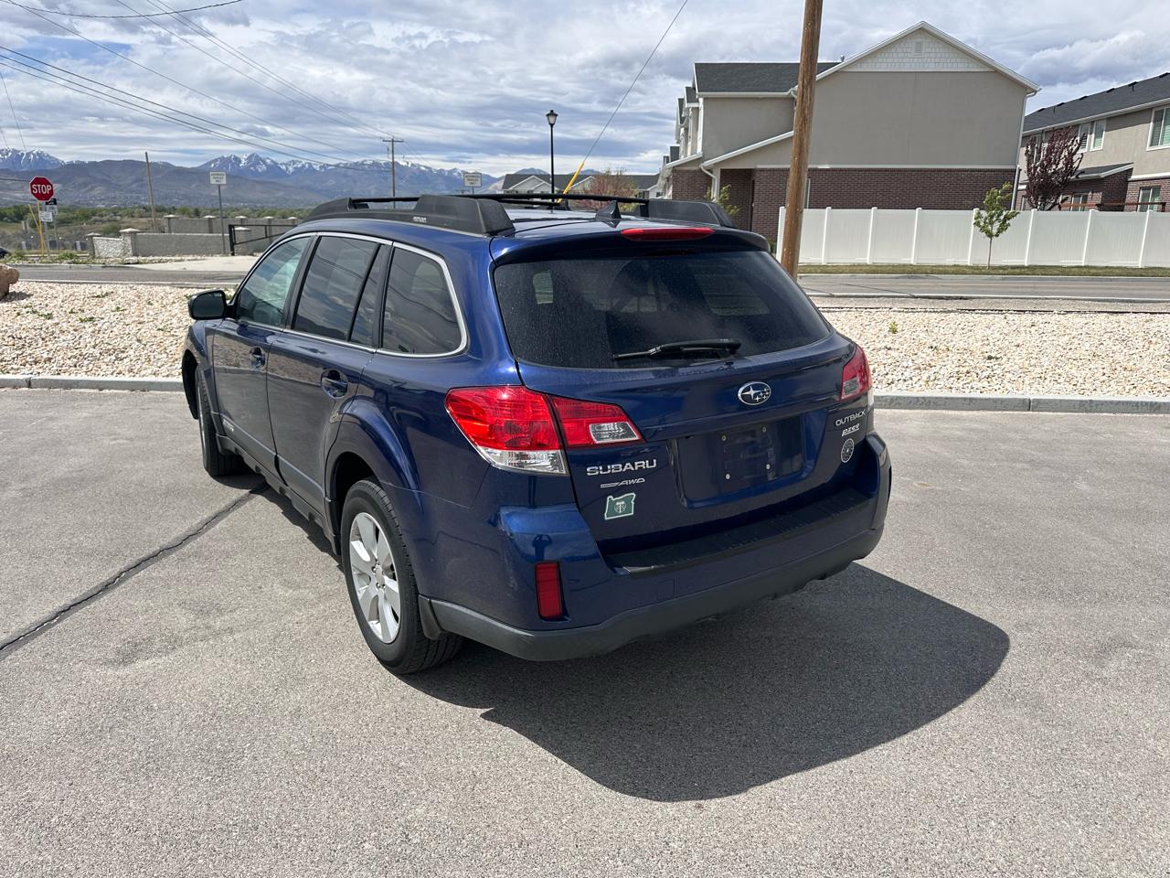 Subaru Outback 4dr Wgn H4 Auto 2.5i Prem AWP/HK/Moon 2011