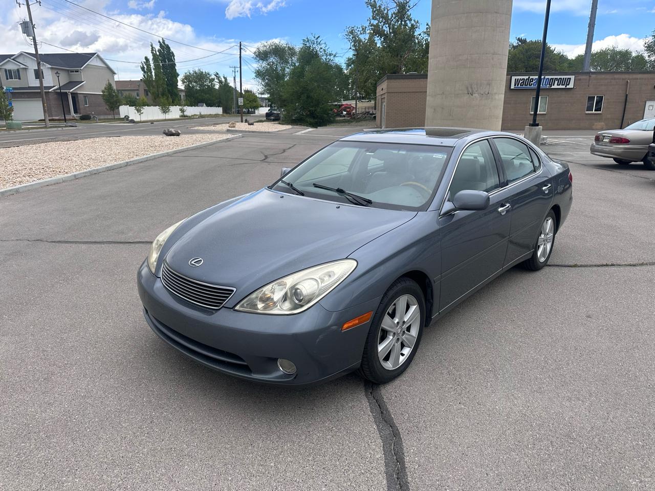 Lexus ES 330 4dr Sdn 2005