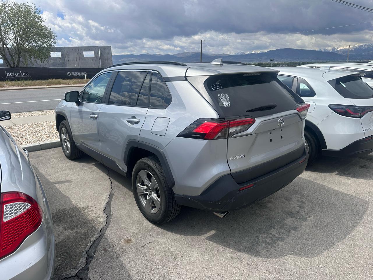 Toyota RAV4 XLE AWD (Natl) 2025