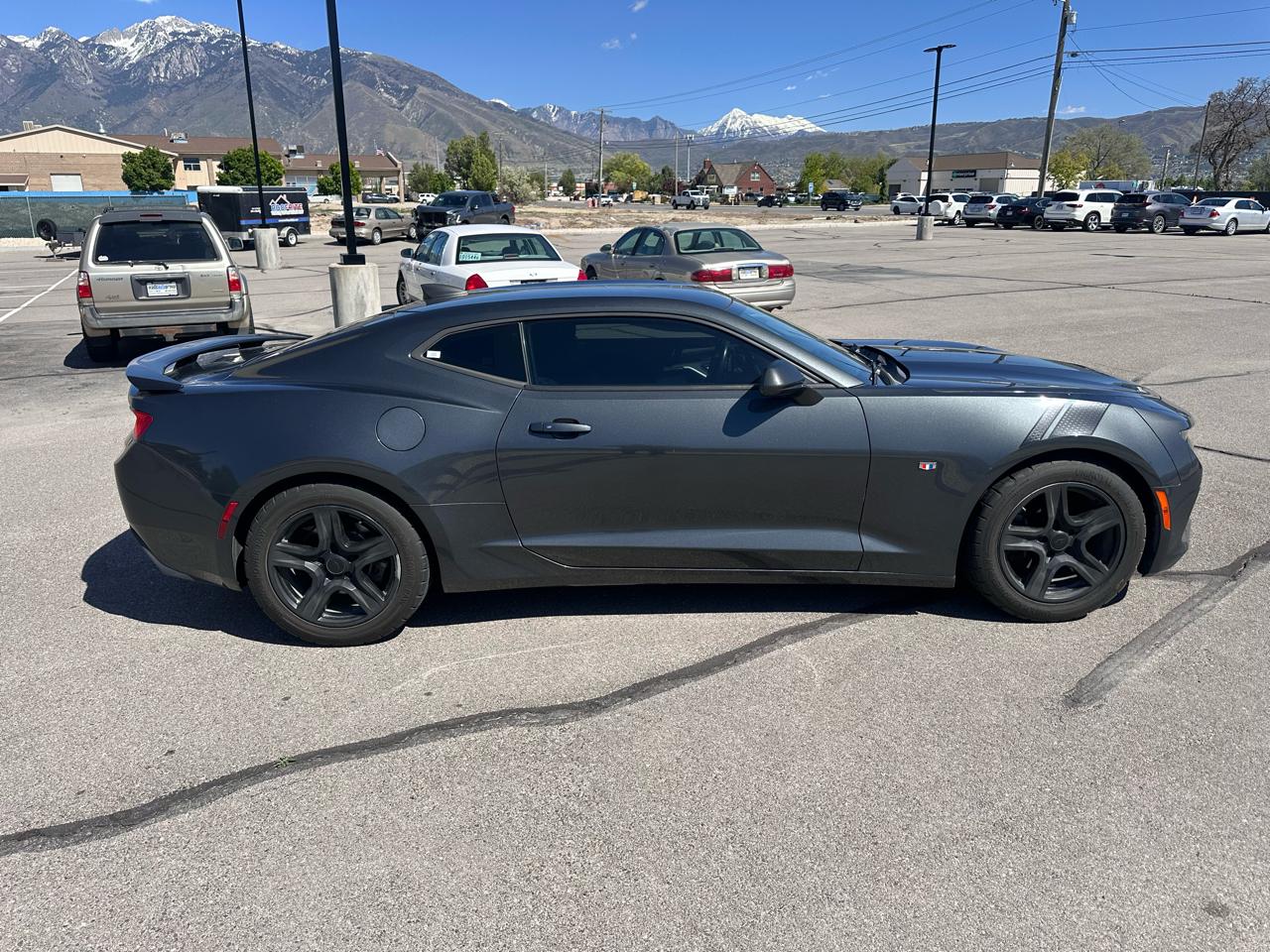 Chevrolet Camaro 2dr Cpe 1LT 2017