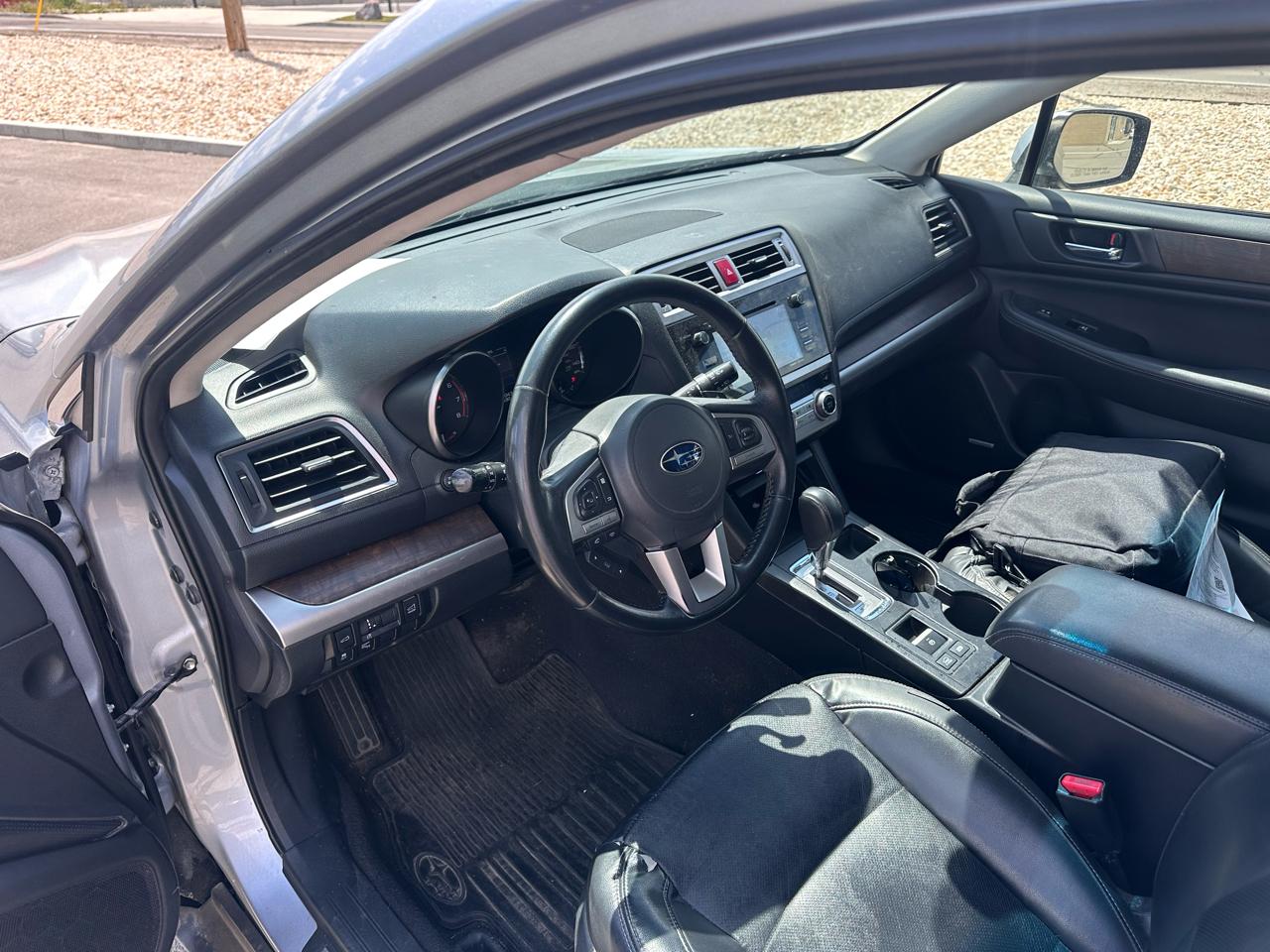 Subaru Outback 4dr Wgn 2.5i Limited 2015