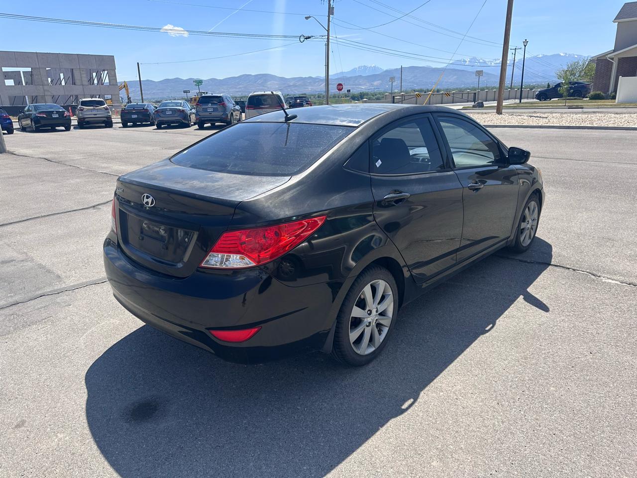 Hyundai Accent 4dr Sdn Auto GLS 2014
