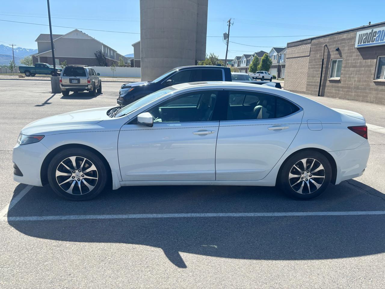 Acura TLX 4dr Sdn FWD 2015