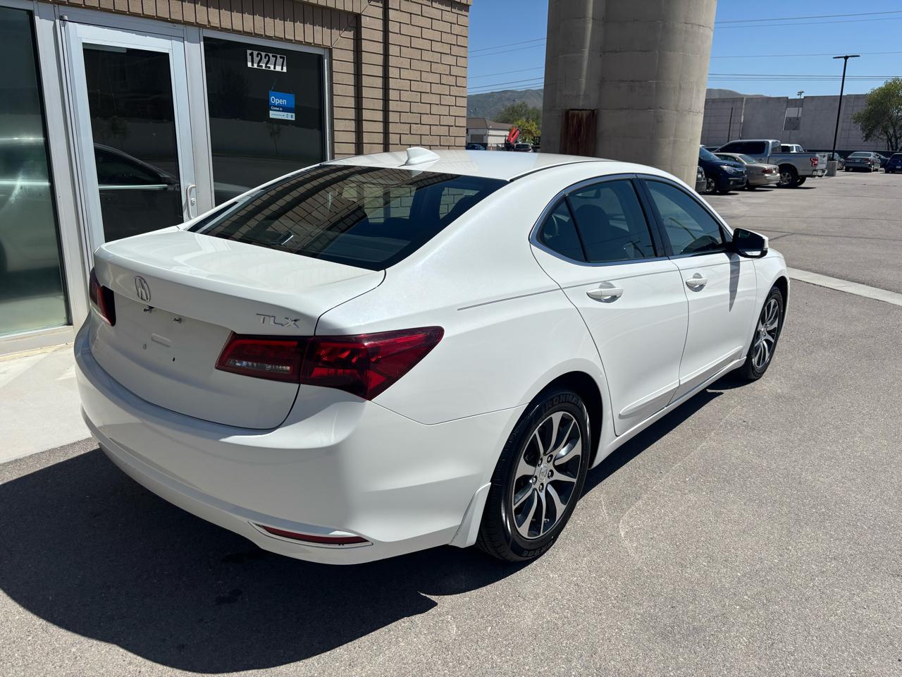 Acura TLX 4dr Sdn FWD 2015