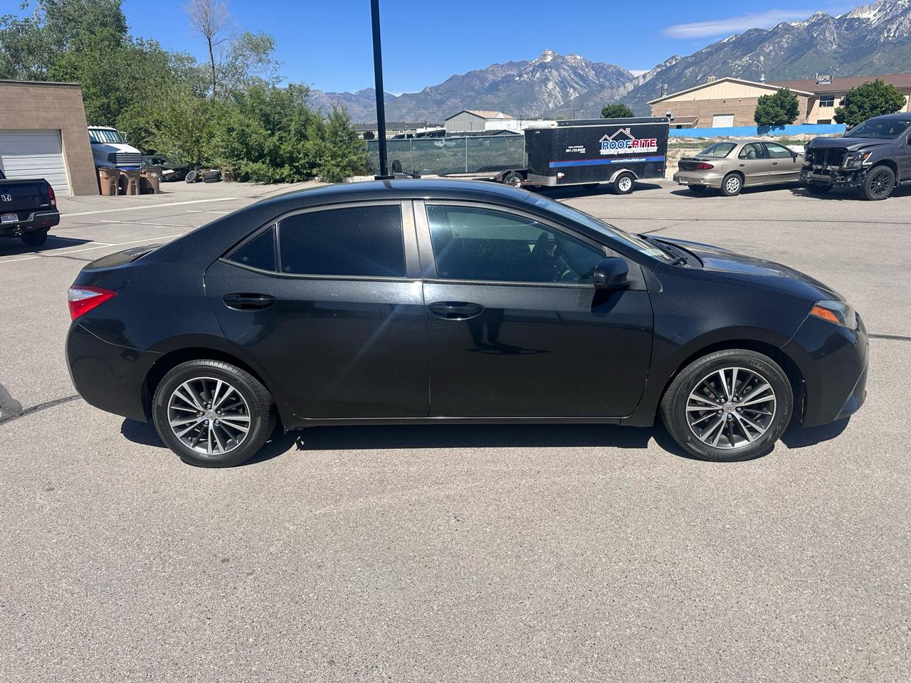 Toyota Corolla 4dr Sdn CVT LE Plus (Natl) 2016