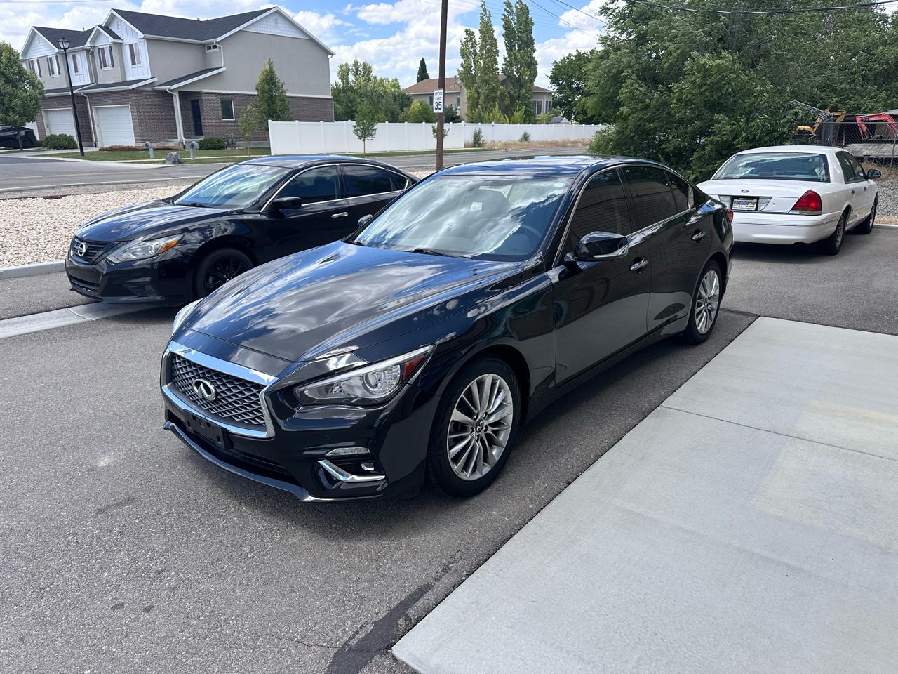 Infiniti Q50 3.0t LUXE AWD 2021