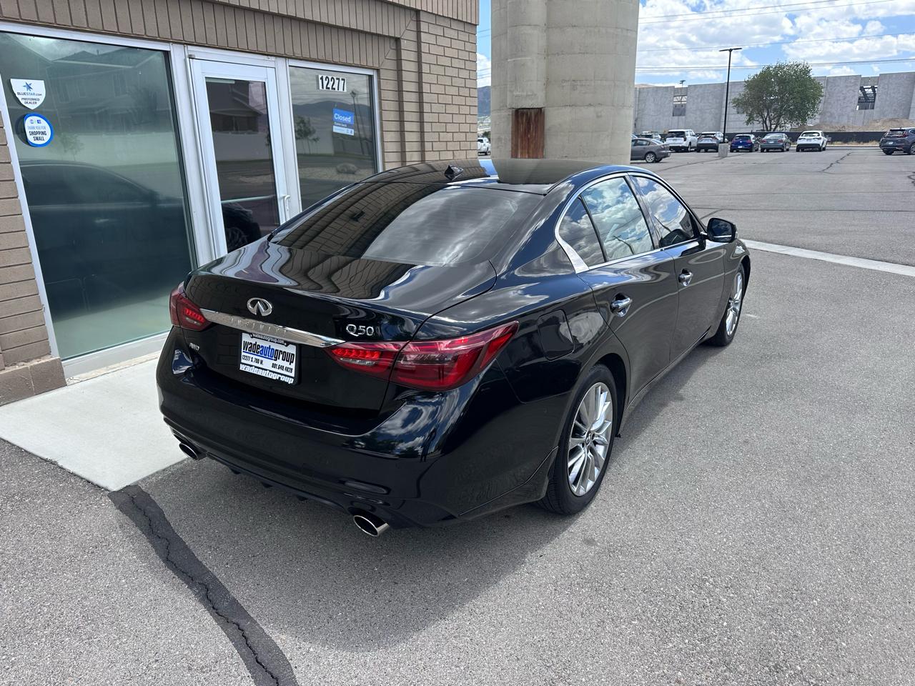 Infiniti Q50 3.0t LUXE AWD 2021