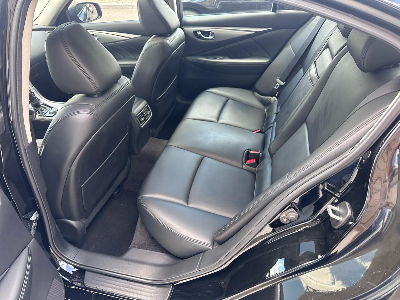 Infiniti Q50 3.0t LUXE AWD 2021