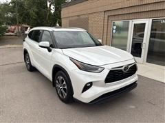 2023 Toyota Highlander 