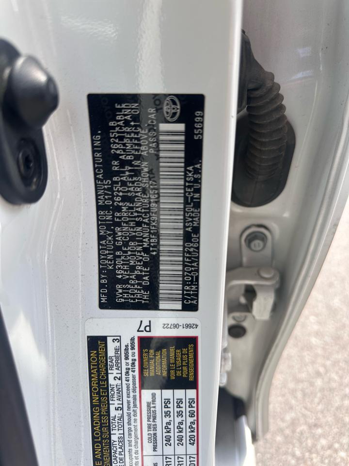 Toyota Camry 4dr Sdn I4 Auto SE (Natl) 2015