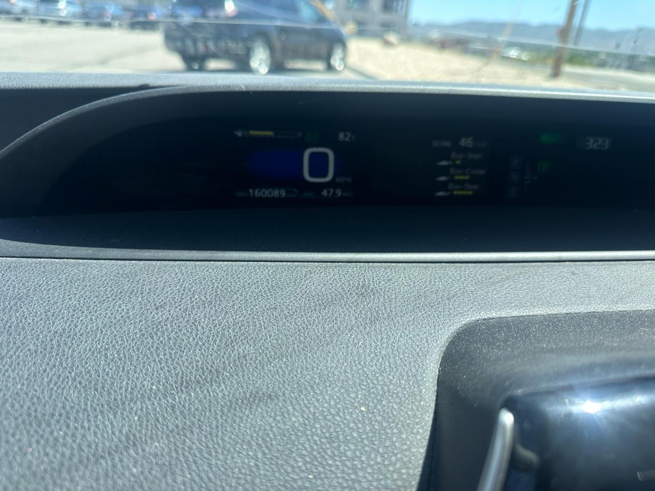 Toyota Prius Two (Natl) 2017