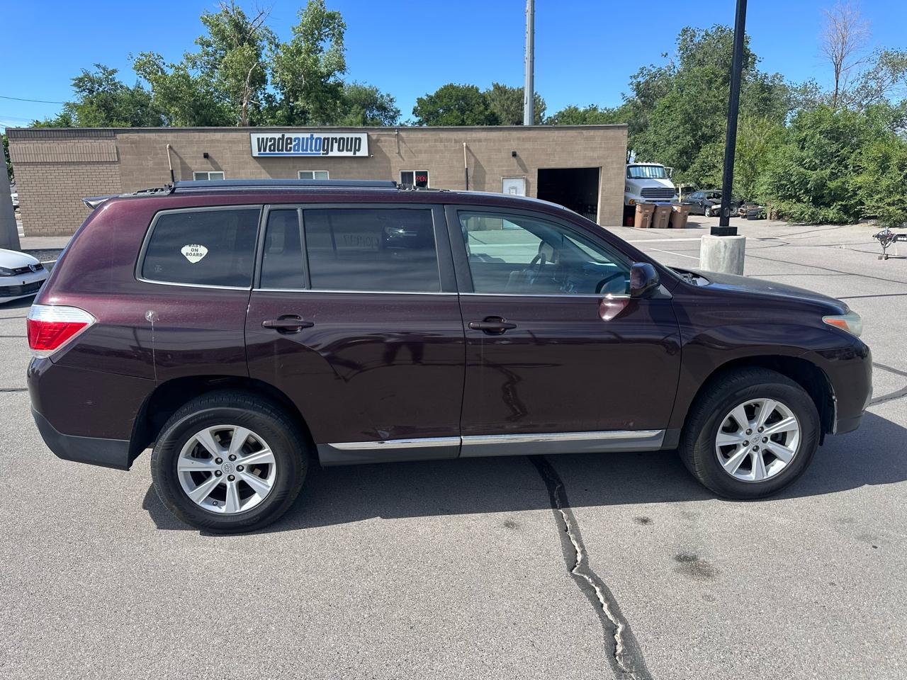 Toyota Highlander 4WD 4dr V6 (Natl) 2012
