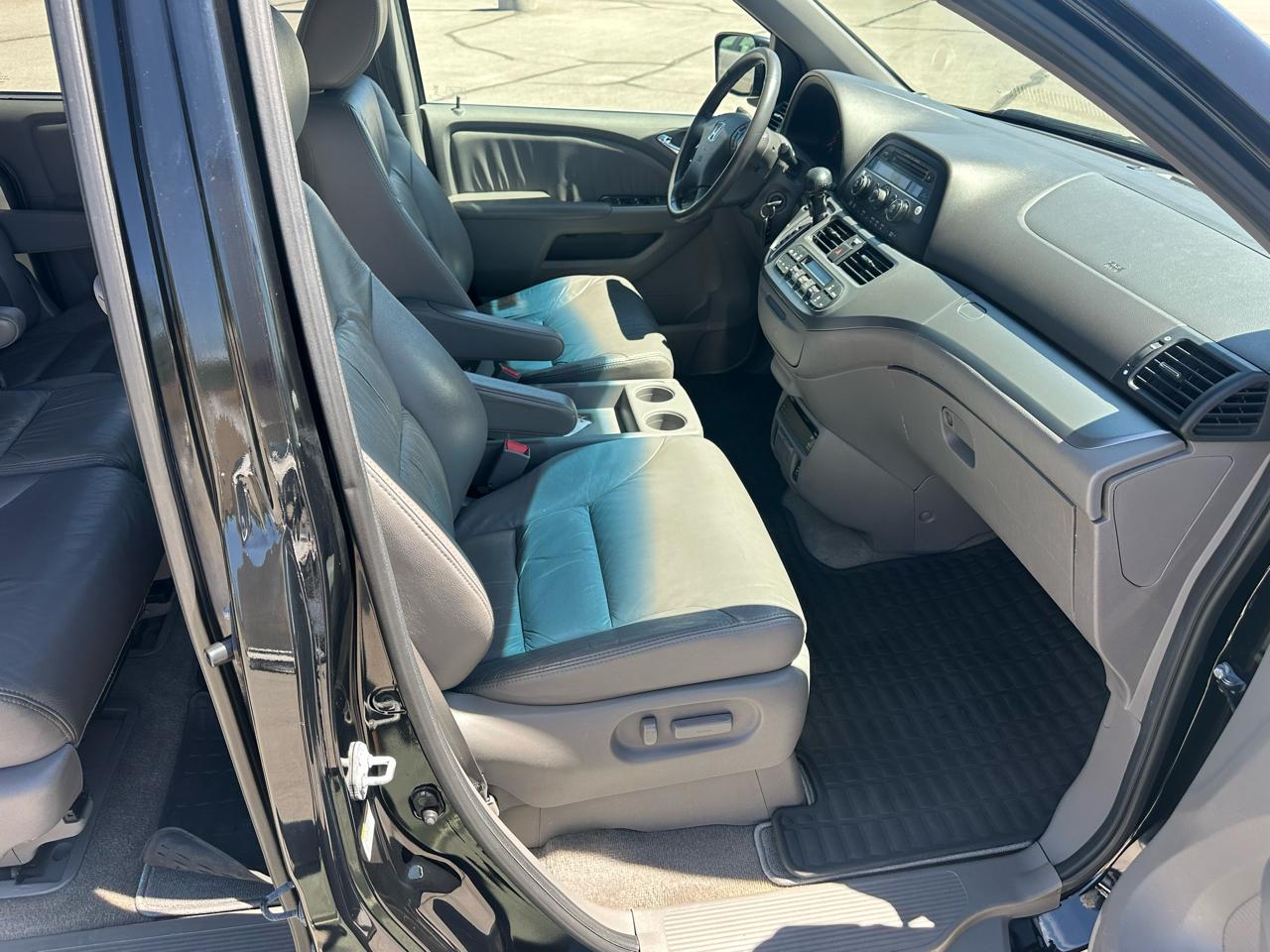 Honda Odyssey 5dr EX-L w/RES 2010
