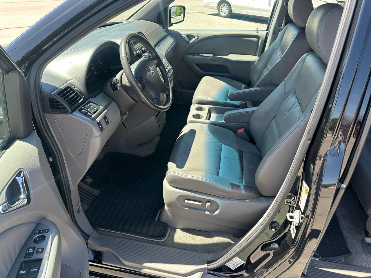 Honda Odyssey 5dr EX-L w/RES 2010