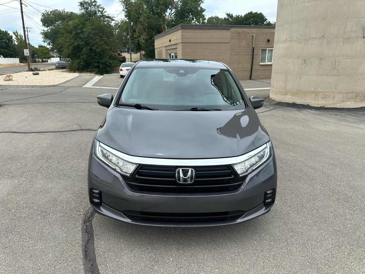 Honda Odyssey Touring Auto 2023