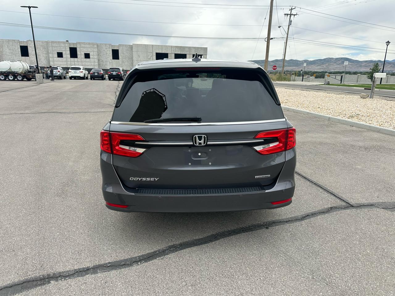 Honda Odyssey Touring Auto 2023
