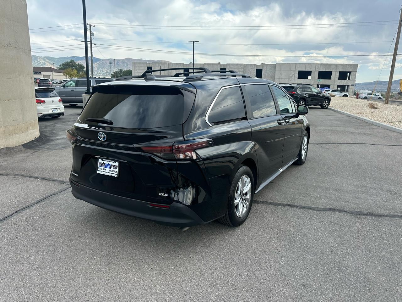 Toyota Sienna XLE AWD 7-Passenger (Natl) 2025